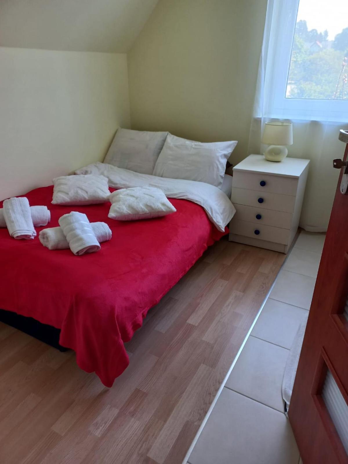 Apartamenty Junona Nad Morzem, W Domu Z Ogrodem, Obok Stegna I Jantar Junoszyno Exterior photo